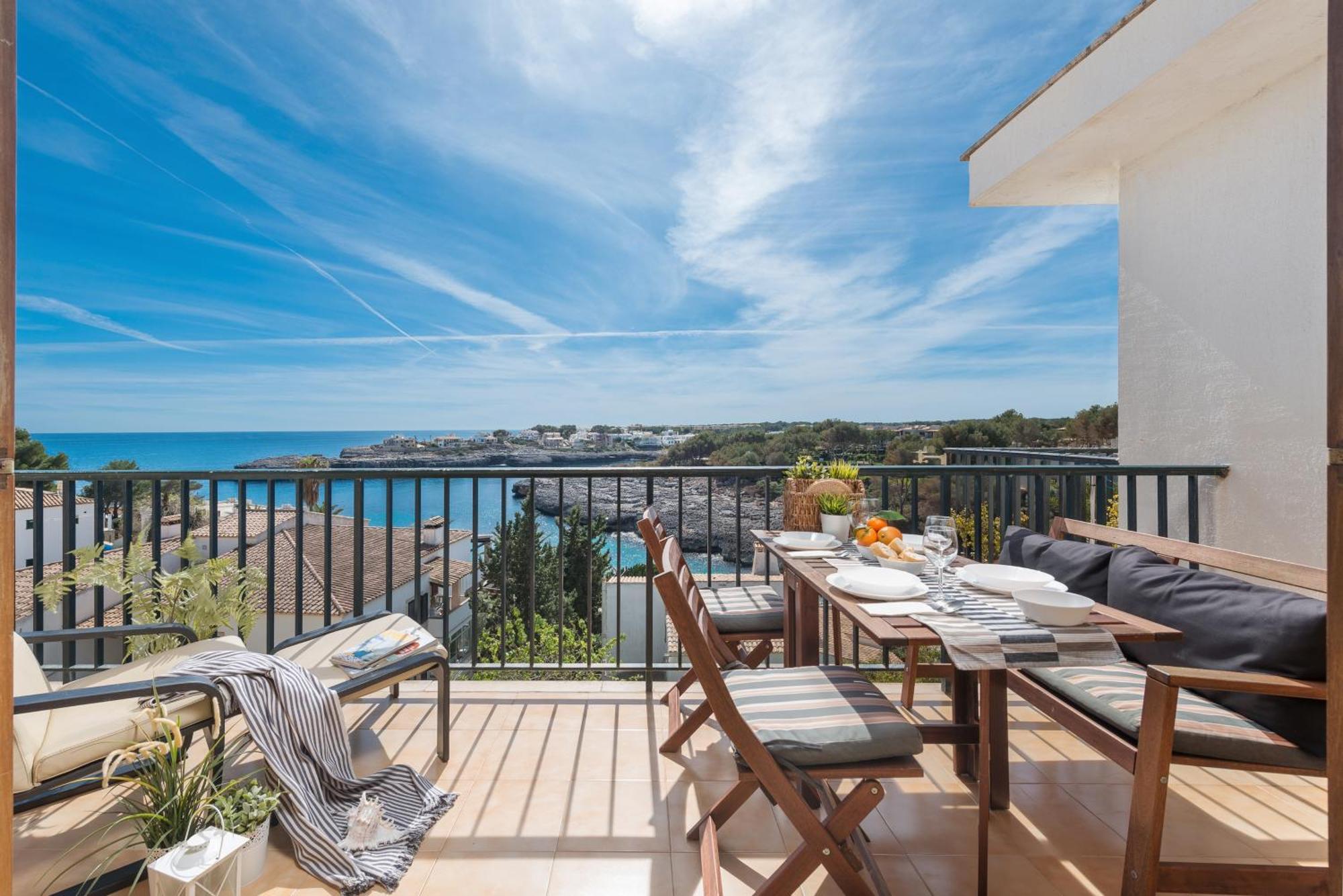Vacaciones En Harmonia, Mar Y Playa En Mallorca Portocolom (Mallorca)